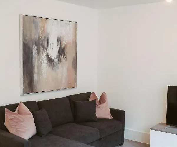 Holiday home 4 2 Bedroom, Sleeps X 6